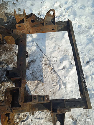 Рама для автомобіля Mitsubishi L200 4-дверна (гніль поперечини під запаску, є гниль у раї кріплення