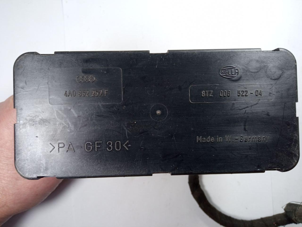 Компресор центрального замка Audi 80 B4 Hella 4A0 862 257 F / 4A0862257F, фото 1
