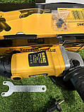Електрична шліфмашина DeWalt DWE8110S (900 Вт, 125 коло, з регулюванням обертів) Болгарка Деволт, фото 4
