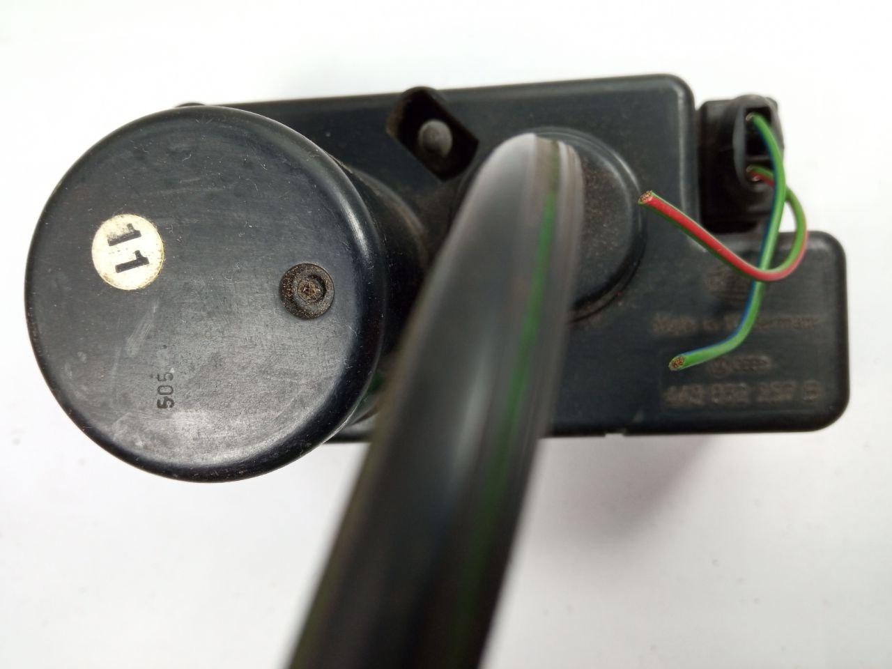 Компресор центрального замка Audi / Volkswagen Hella 443 862 257 B / 443862257B