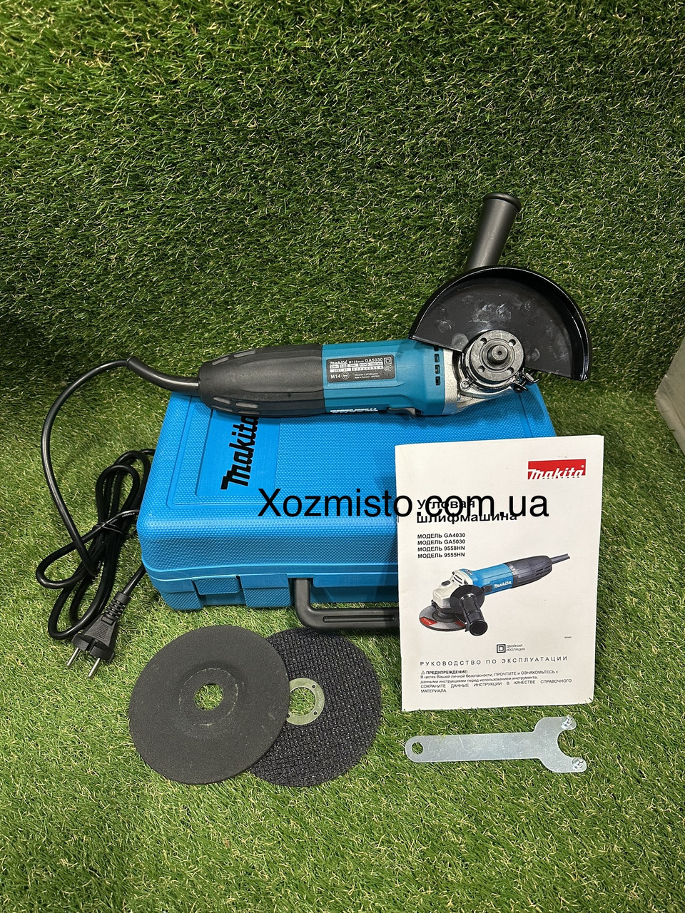 Болгарка Makita GA 5030 (850 Вт, 125 круг) у кейсі. Кутова шліфувальна машина Макіта GA5030