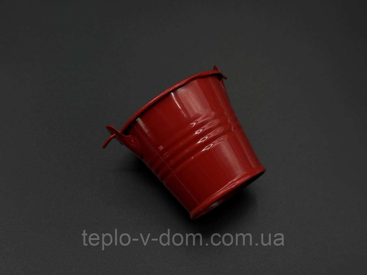 Декоративне відерце для квітів металеве Колір червоний. 7,4х8,4х6см