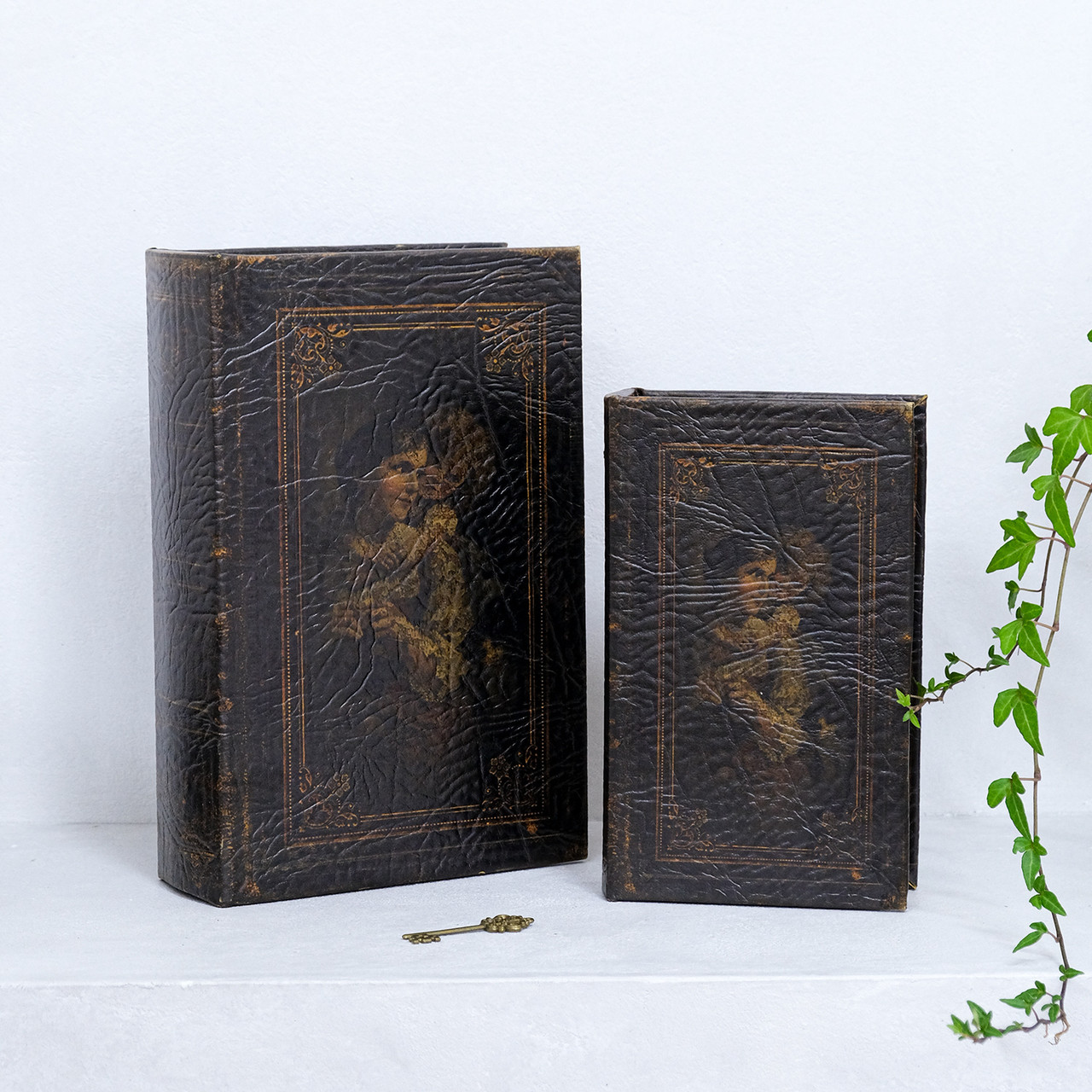 Скринька у формі книги набір з 2-х Мама з дитям Гранд Презент 27-KSH3141, фото 1