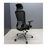 Офісне крісло сітчасте з підголівником Декарт Richman чорного кольору, фото 5