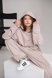 Спортивні костюми для дівчаток