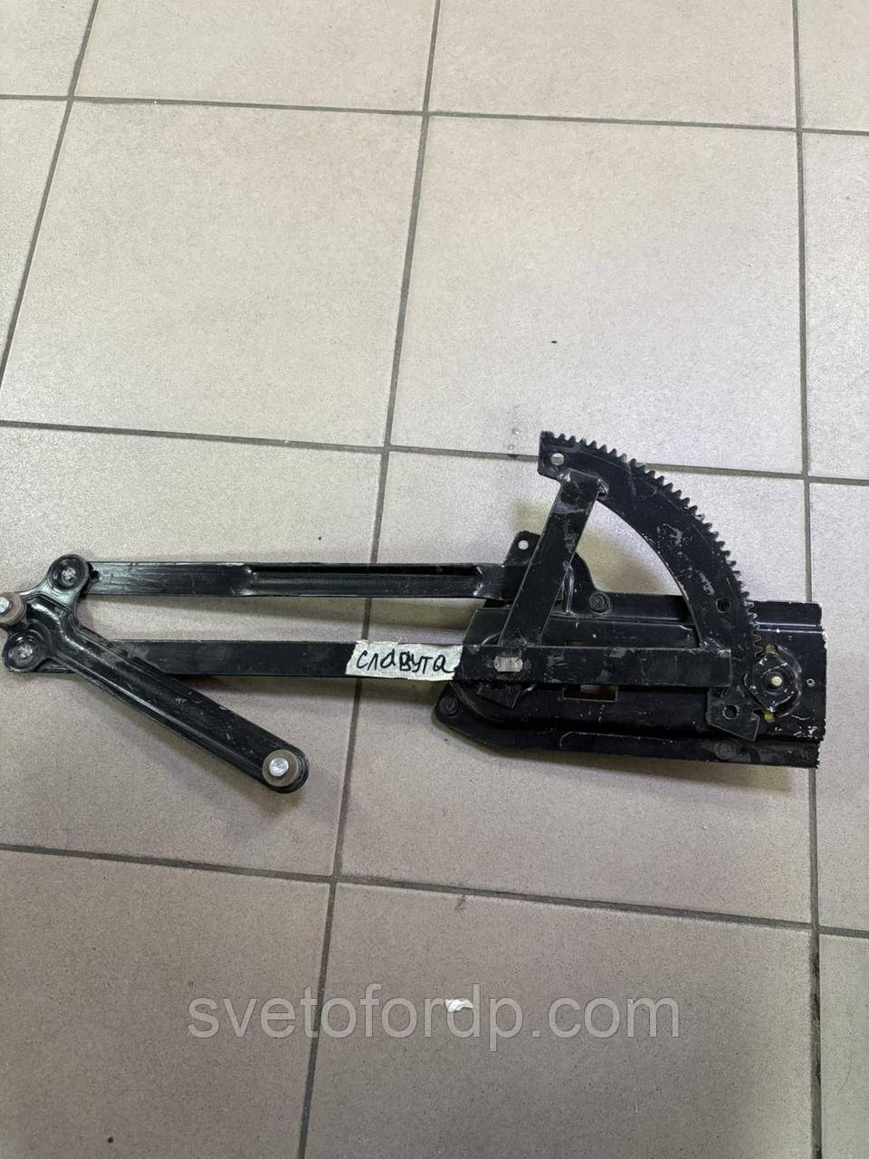 Склопідіймач 1103 Славута передній правий, фото 1