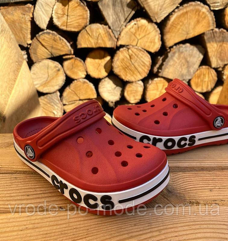 Дитячі крокси червоні для дівчинки та хлопчика, сабо баябенд із закритим носком літні шльопанці унісекс з написом збоку Crocs Kids