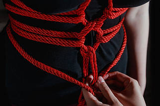 Мотузка Romfun для бондажу та практик шибарі, червона, фото 5