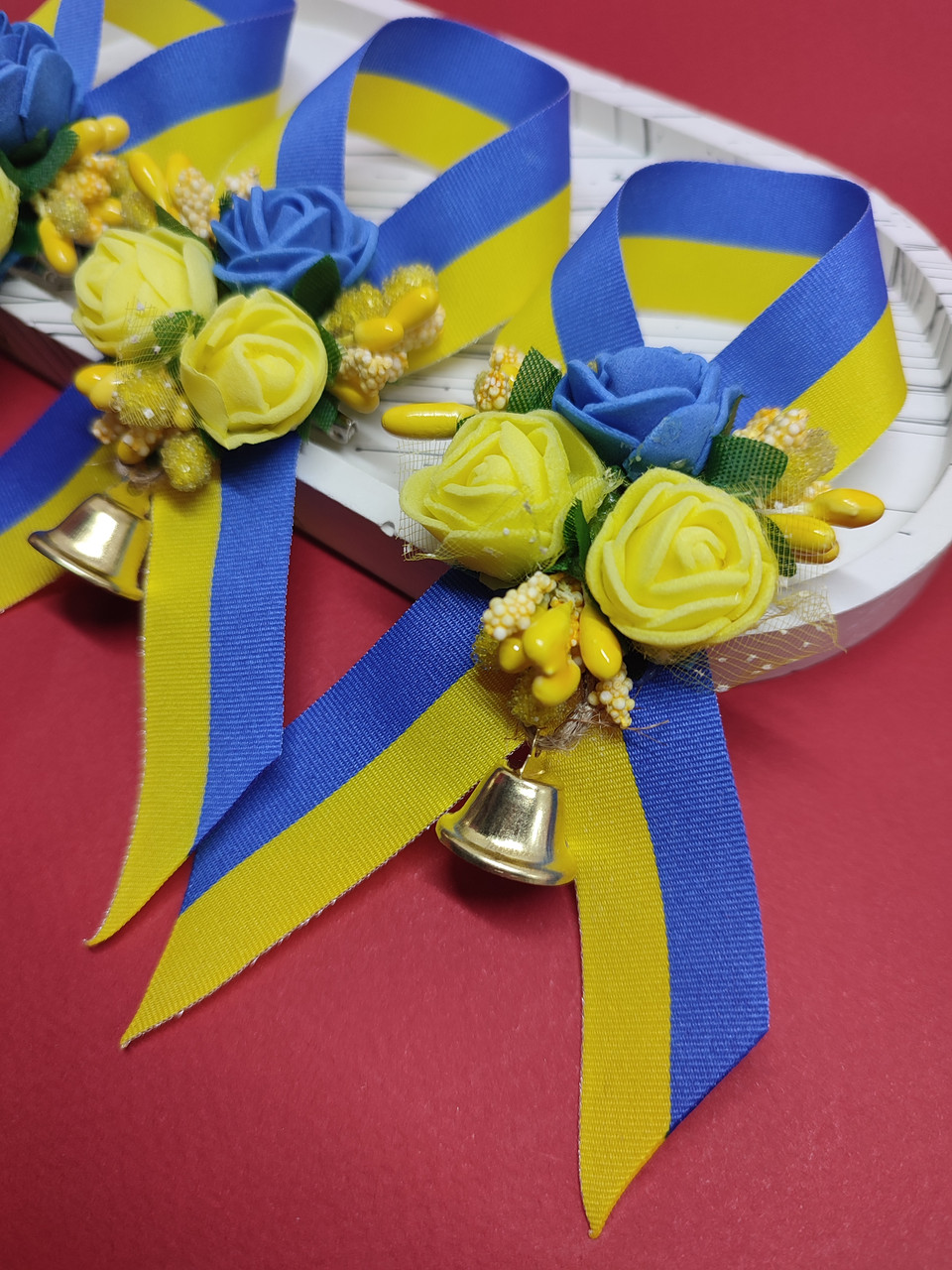 Брошка з дзвіночком Брошки Випускники Останній дзвоник Колокольчик Значок Выпускника Выпуск Значки
