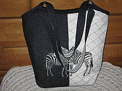 Джинсова сумка, авторська, чорно-біла з вишивкою Зебри. Ексклюзивна робота.