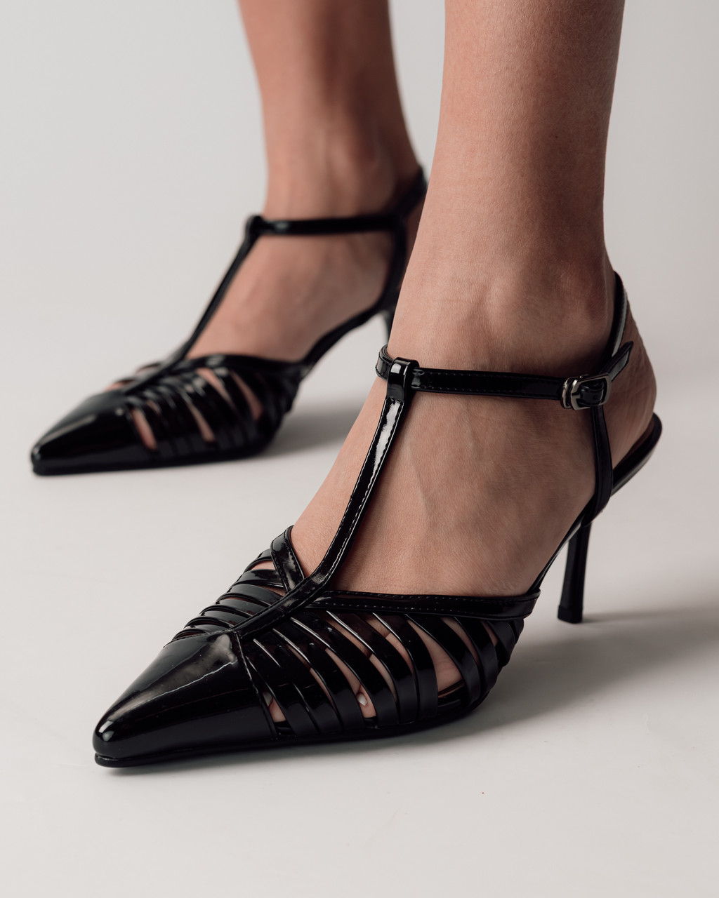 Босоніжки на високій шпильці Aiformaria лакова шкіра