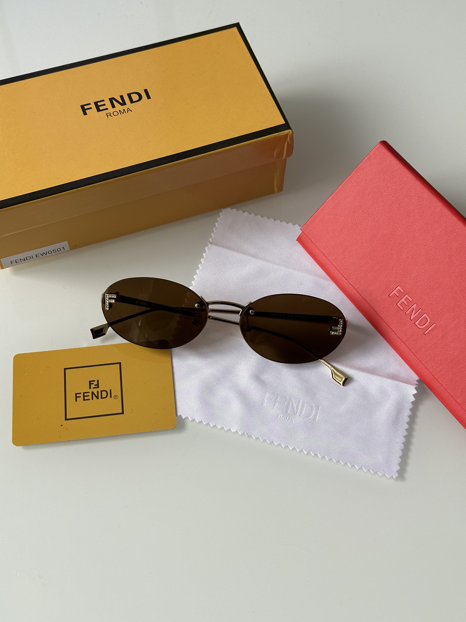 Жіночі брендові окуляри Fendi FE4075US 6LB/IC Brown/Gold 54/15/135 54/15/135 люкс якість
