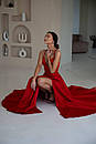 Вечірня червона атласна сукня довга з розрізом і пишною спідницею, фото 7
