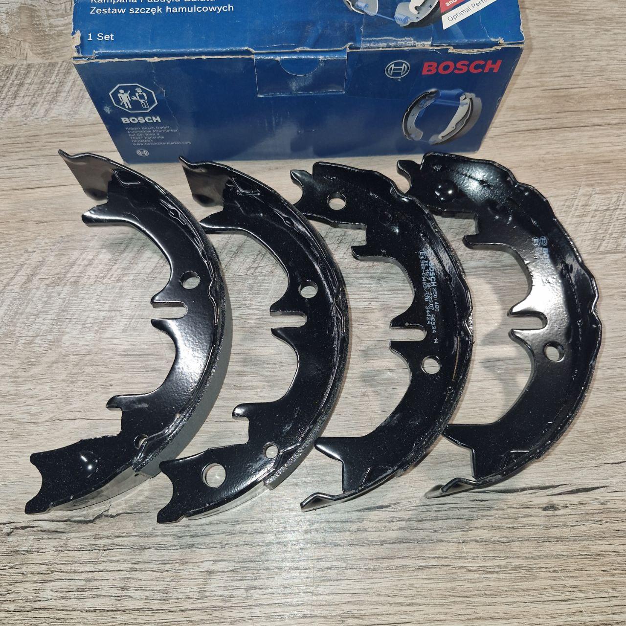 Колодки ручника BOSCH 0 986 487 680 TOYOTA CAMRY 96->