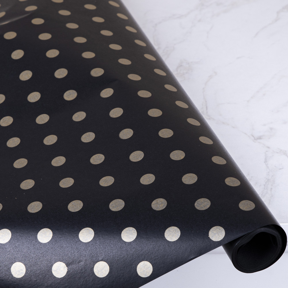 Подарунковий папір чорний "Золоті горохи" в рулоні 70 см х 10 м