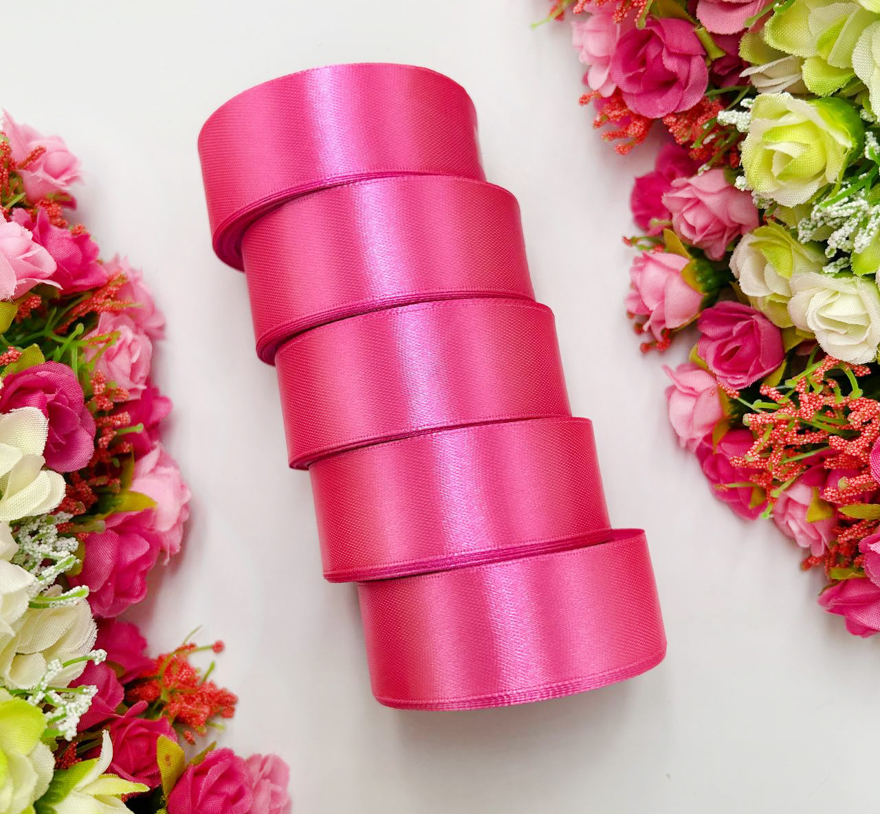 Атласна стрічка для рукоділля - 2,5 см x 23 м (опт, 5 рулонів) / Малиновий, фото 1