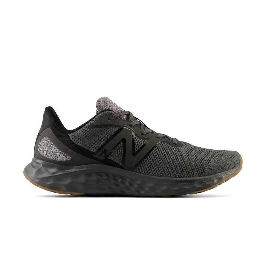 Кросівки чоловічі New Balance ARISНІ V4