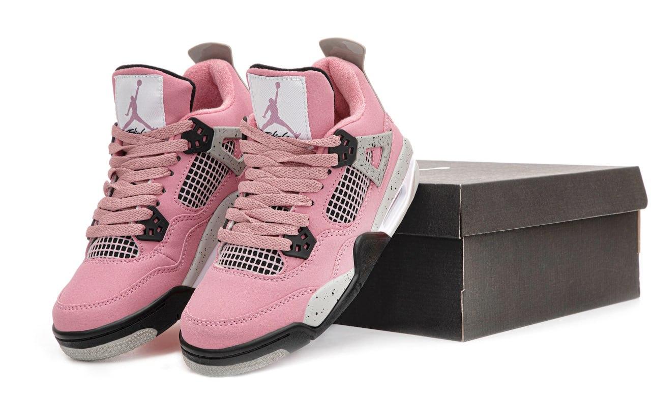 Жіночі рожеві кросівки Nike Air Jordan 4 Retro