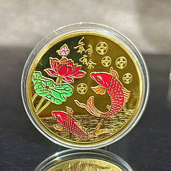 Щаслива монета "Рибка кольорова" гол, 40*1.5 мм. монета талісман удачі та Везіння, у капсулі