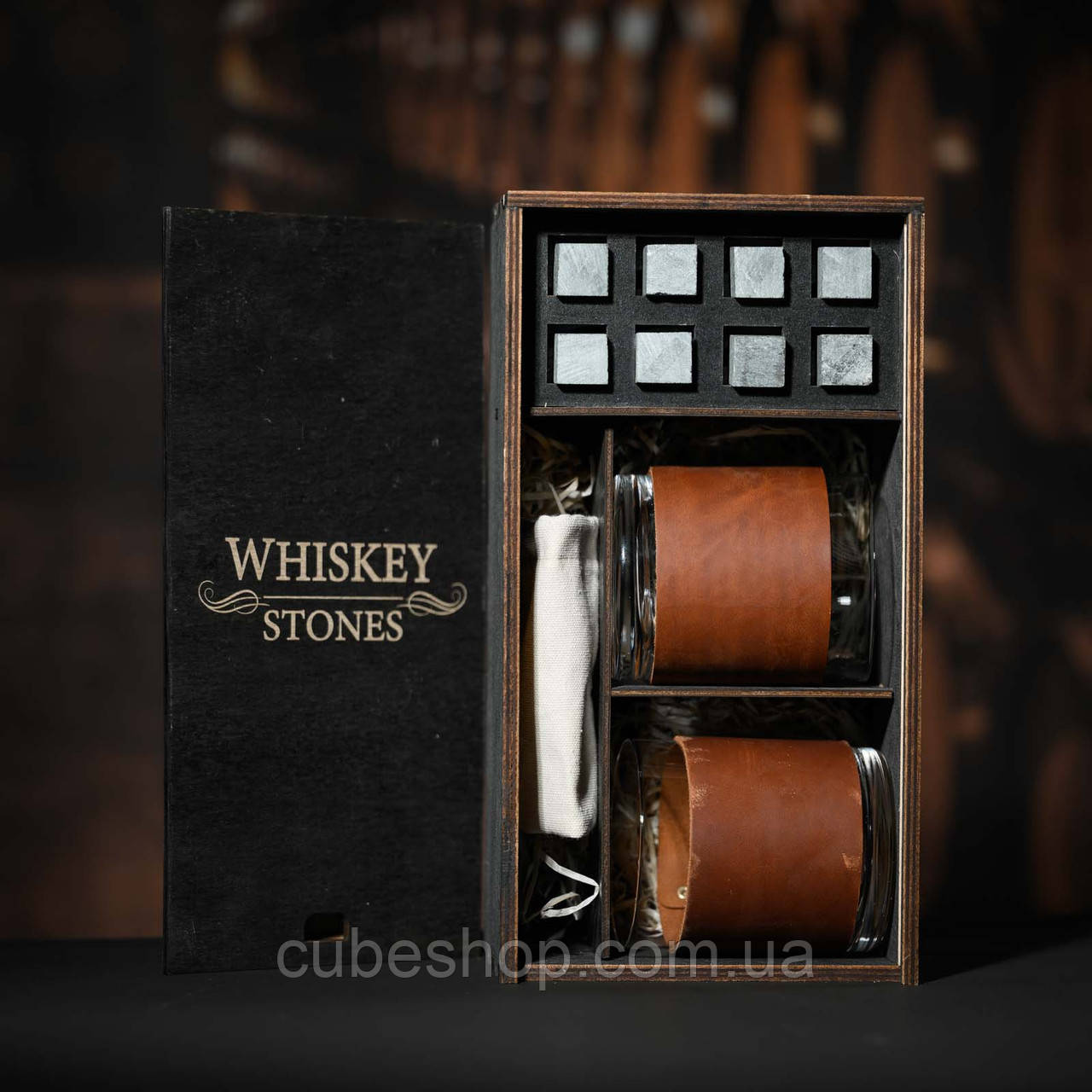 Набір для віскі Larus №1 (2 склянки, 8 каменів для віскі, щипці)