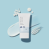 Сонцезахисний крем з морською водою ROUND LAB 1025 Dokdo Sunscreen 50 мл, фото 2