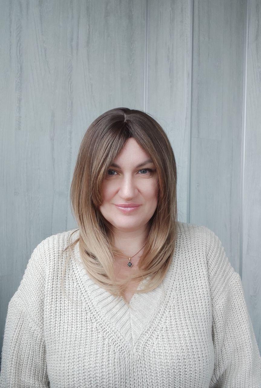 Перука середньої довжини з чубчиком для щоденного носіння русява (LCI242-5), фото 1