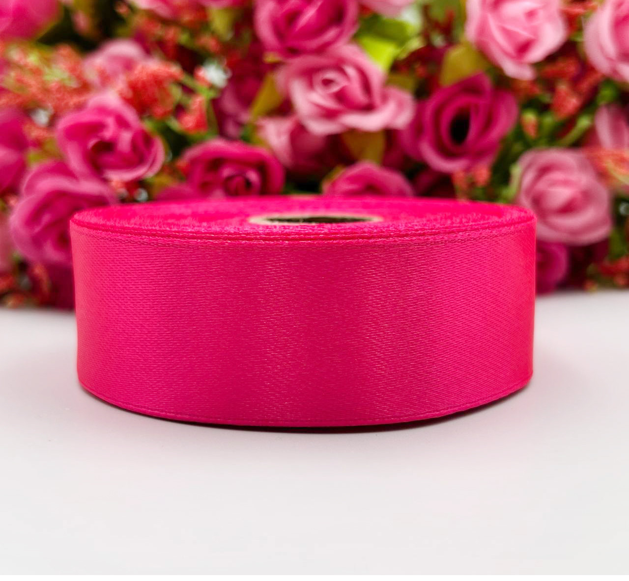 Атласна стрічка для рукоділля - 2,5 см x 23 м / Малиновий неон, фото 1