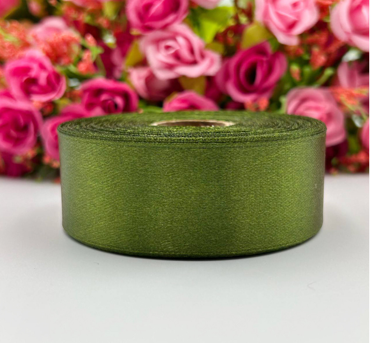 Атласна стрічка для рукоділля - 2,5 см x 23 м / Темна оливка, фото 1