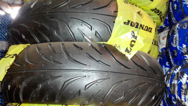 Покришка безкамерка 130/60-13 DUNLOP- YNLT TL, китай