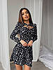 Кльошна сукня міні в квітковий принт з красивою шнурівкою і декольте на грудях з м'якої тканини софт чорного кольору, фото 7