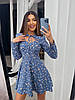 Кльошна сукня міні в квітковий принт з красивою шнурівкою і декольте на грудях з м'якої тканини софт відтінку джинс, фото 9