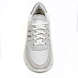 Жіночі шкіряні кросівки біло-сірого кольору на шнурівці з перфорацією Sergio Billini t096-02-12-07 розмір 36, фото 3