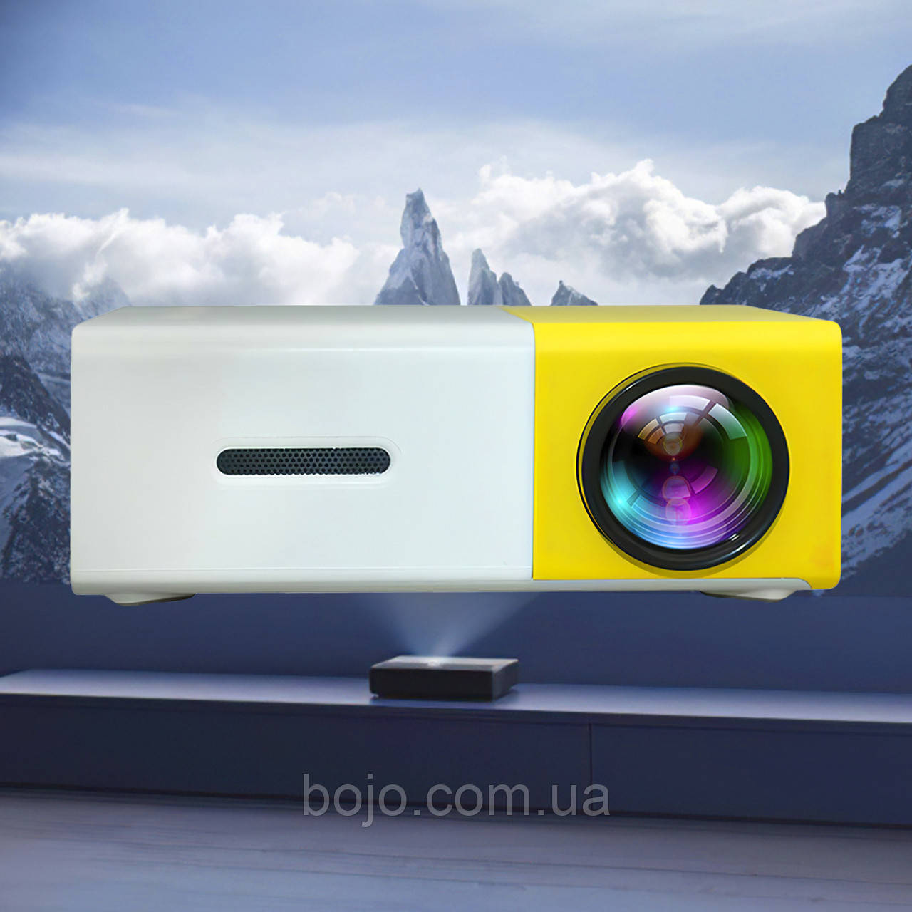 Портативний міні проектор з динаміками LED Projector YG300 кишеньковий проектор (626)
