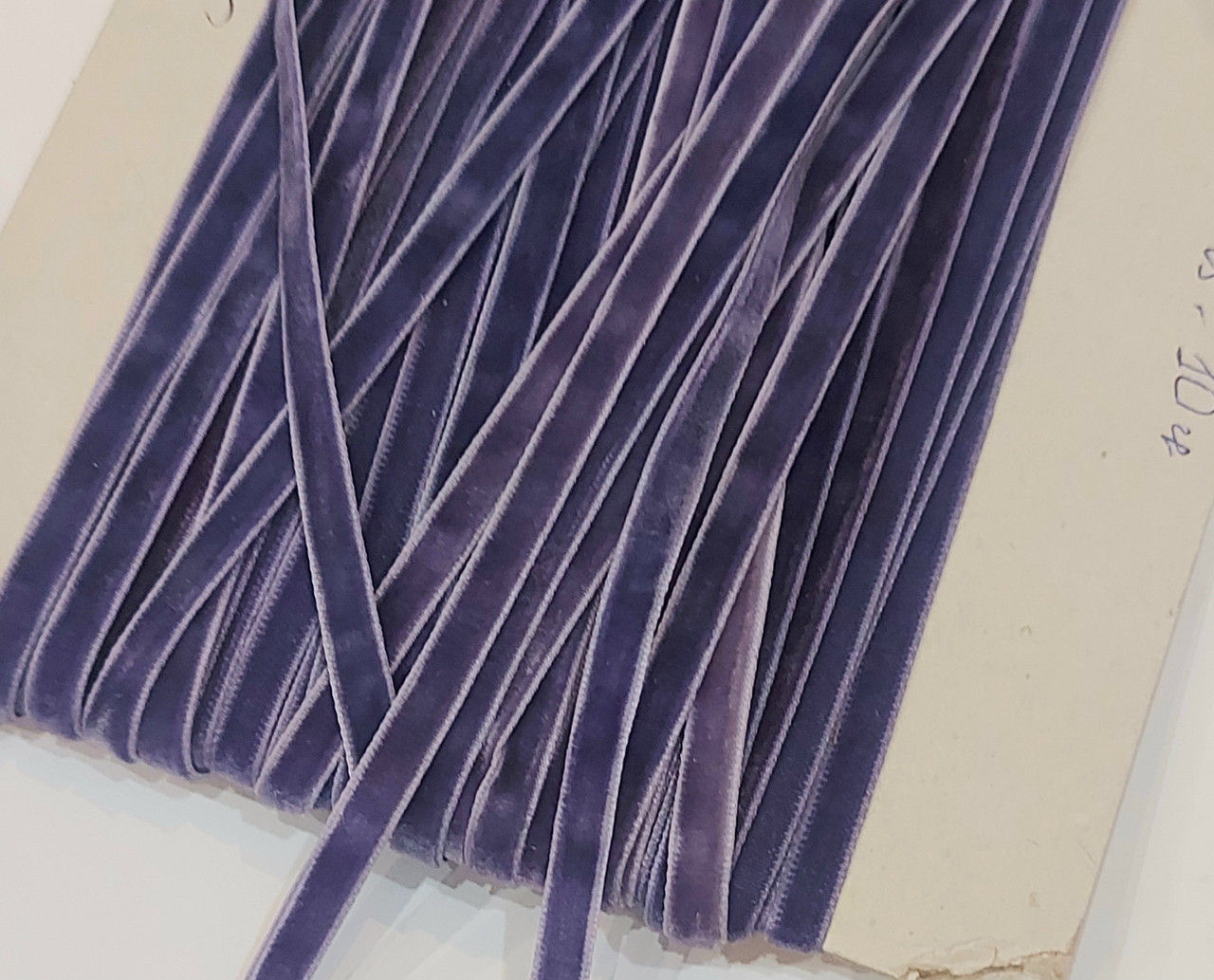 Стричка оксамитова Стрічка бархатна (9 мм). Фіолетова попеляста