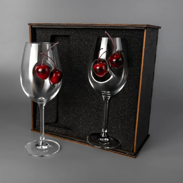 Подарунковий набір із двох бокалів для вина з декоративними вставками у дерев'яному футлярі 350 мл, фото 1