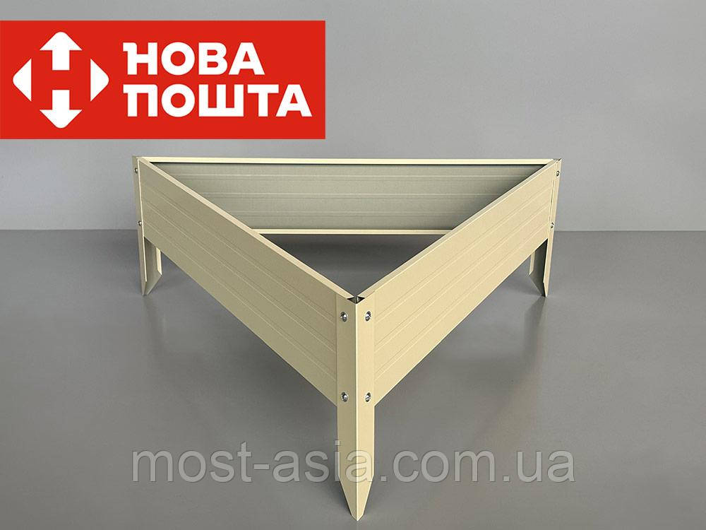 Збірна грядка трикутна, Структура металева.