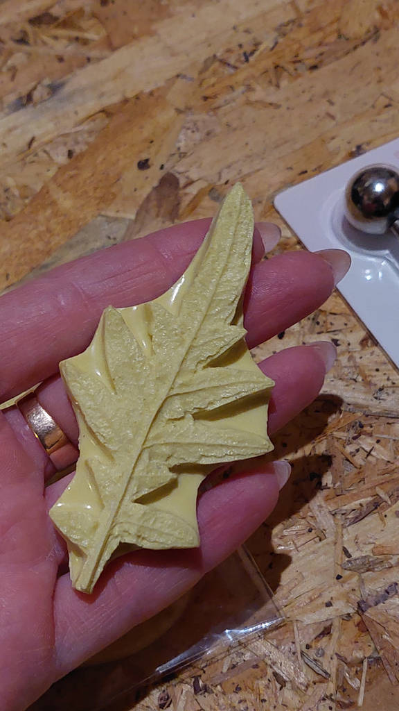 Молд "Пелюстка мака S" на платформі (р-р 4х3 см), 2 шт - фото покупців 1