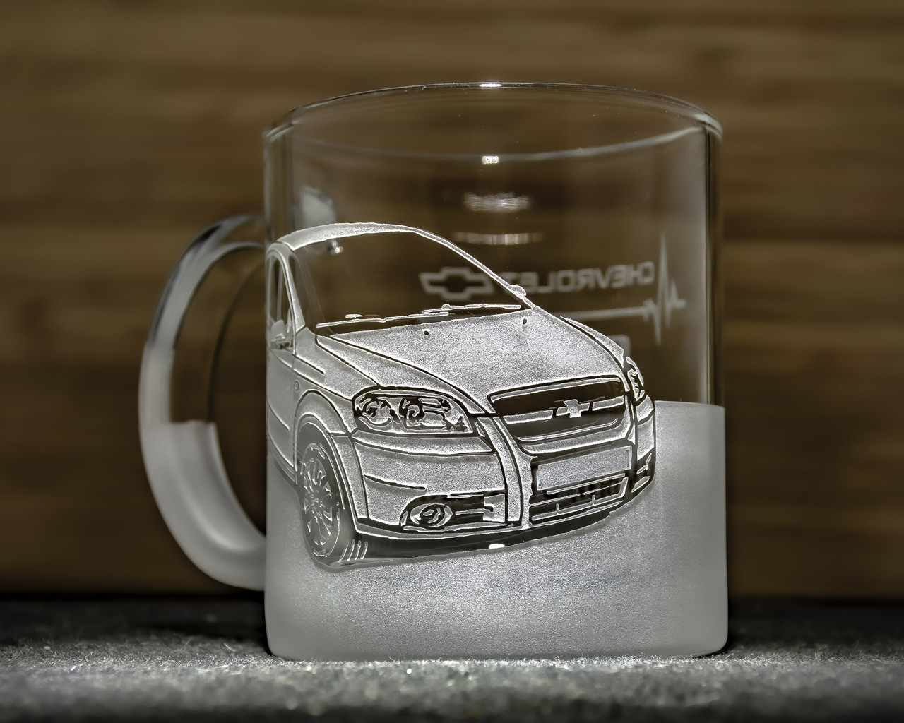 https://images.prom.ua/6589722777_w1280_h1280_chevrolet_aveo_podarok_vo___gravirovkoj_avto_002.jpg?fresh=1