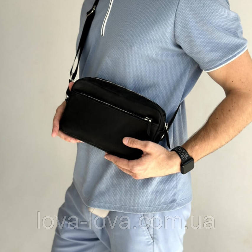 Чоловіча шкіряна сумка на три відділення через плече з регульованим плечовим ременем "New York" Чорного кольору