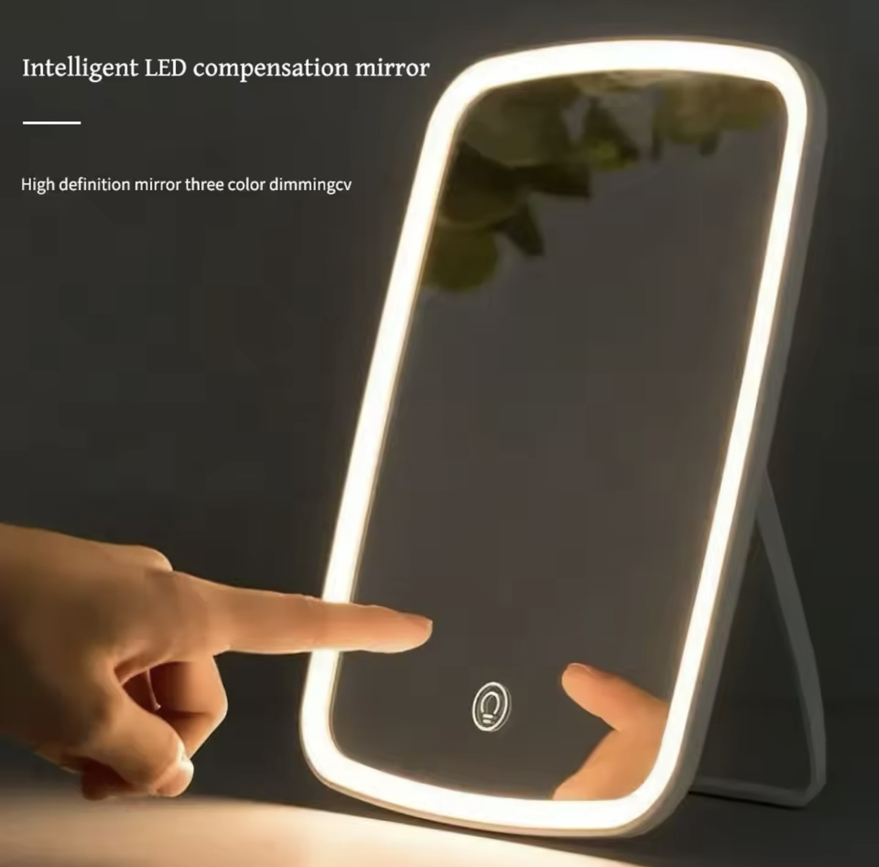 Косметичне дзеркало Magic Mirror з LED-підсвічуванням у білому кольорі, 14.8 см × 19 см, сенсорне керування, вбудована підставка