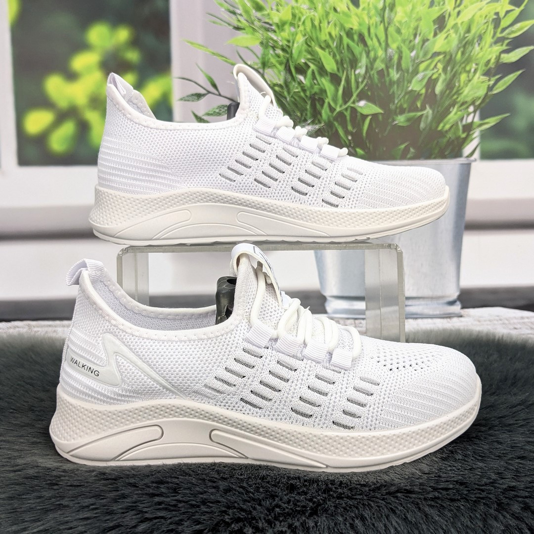 Кросівки жіночі GIPANIS білі текстильні 4837