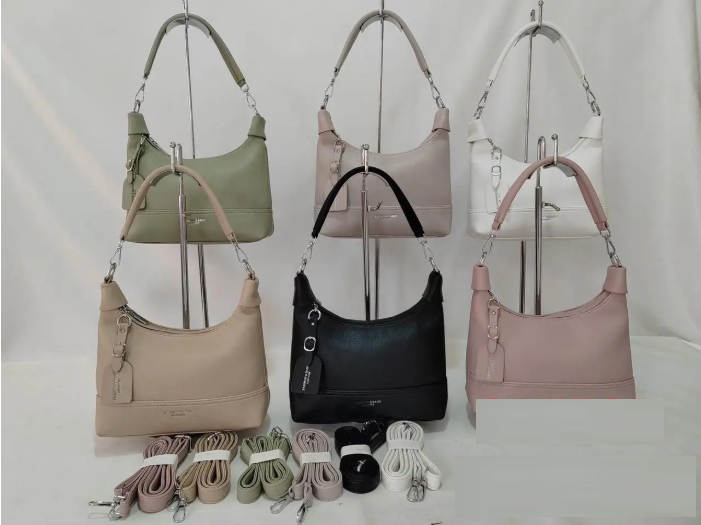 Сумка жіноча містка 29*17 см на блискавці зі штучної шкіри Zhenya, фото 1