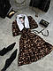 Літня легка жіноча трендова міні сукня з коміром леопардовий принт на ґудзиках з поясом лео штапель VS, фото 4