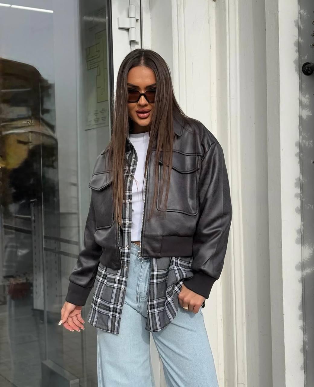 Жіноча базова весняна куртка в стилі Zara чорний бомбер на блискавці еко шкіра демісезонна VS