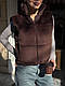 Базова жіноча тепла стильна жилетка осінь велюрова утеплена безрукавка велюр жилет на блискавці, фото 10