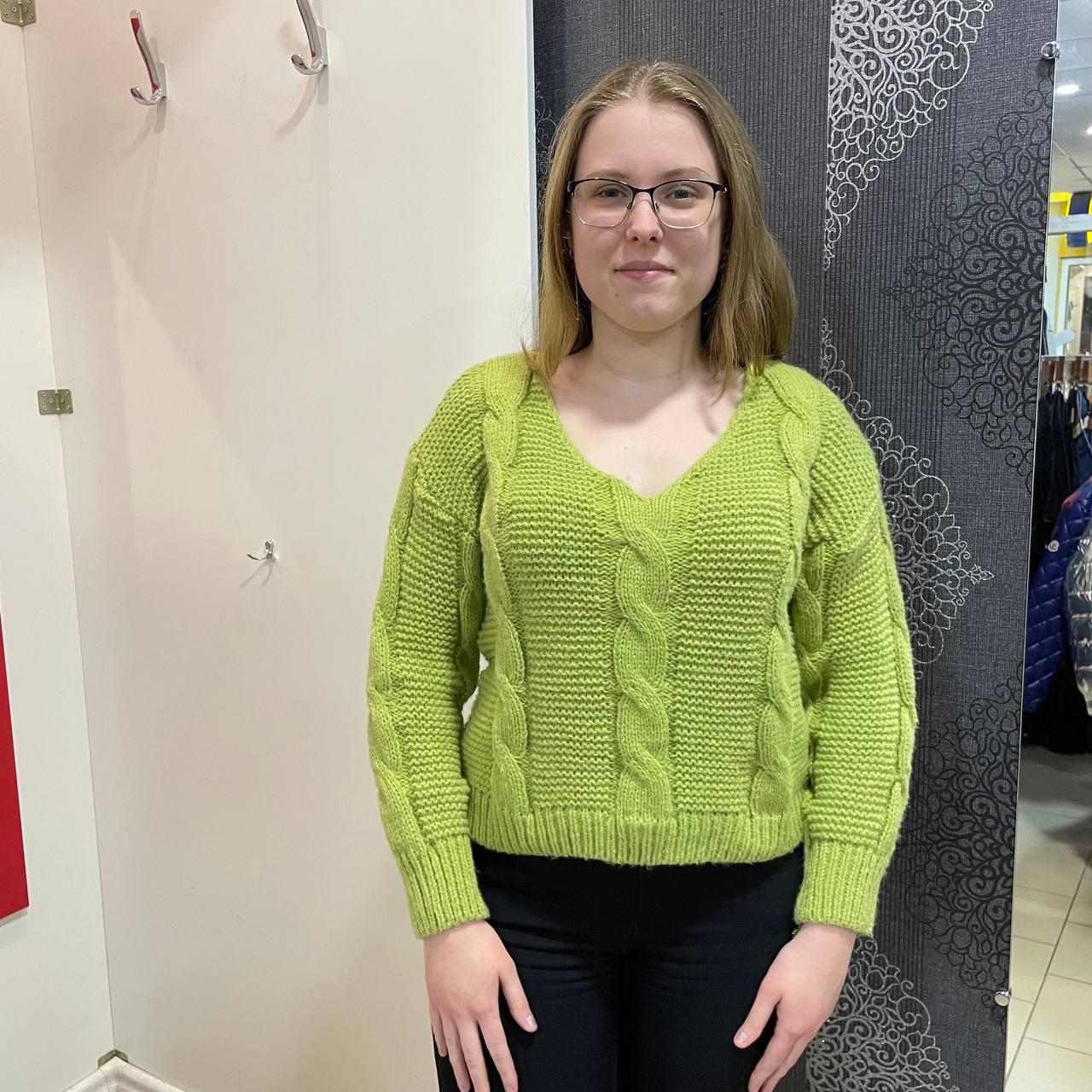 Жіночий светр теплий мис джемпер укорочений коси M-L зелений, фото 1