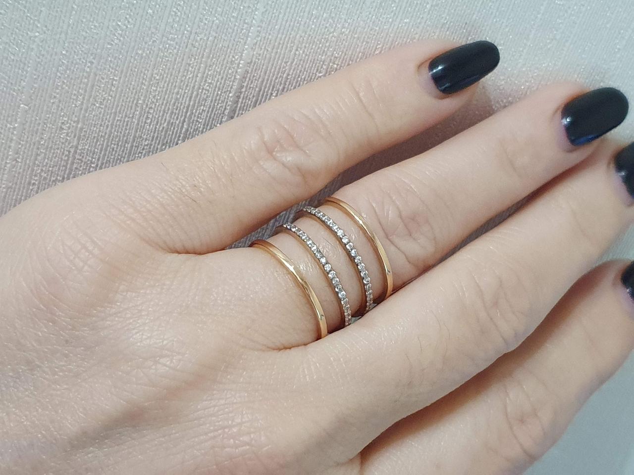 Золоте незамкнене кільце з фіанітами. 111675 18