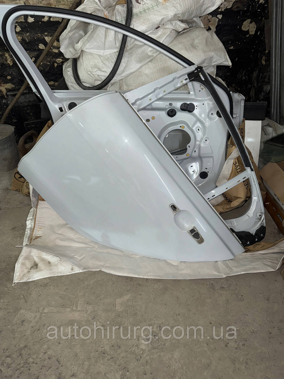 Двері задня ліва Jaguar XE X760 GX7324631AA, фото 1