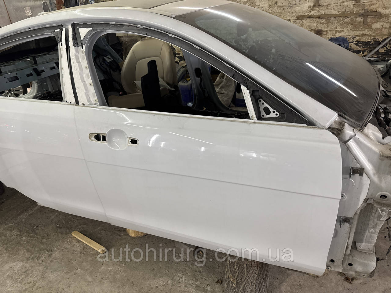 Двері передні права Jaguar XE X760 GX7320124AA, фото 1