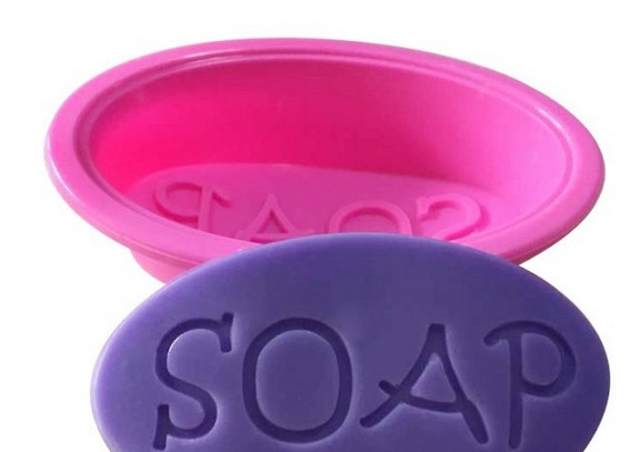 Харчова силіконова форма овальна з текстом SOAP